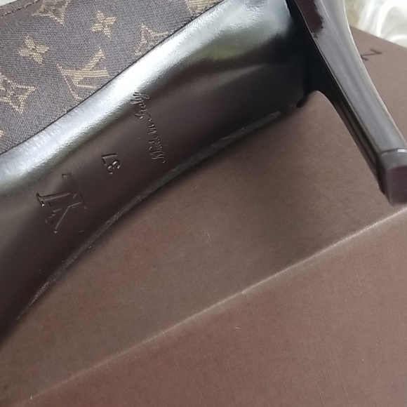 Louis Vuitton Mary Jane Pumps Size EU37 US6.5 - Picture 10 of 16